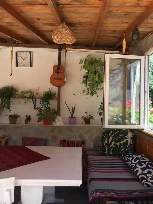 Iva'S Two Bedroom Apartment. Varna